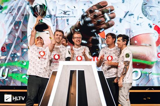 2027年Xbox新主机与PS6正式对决前瞻